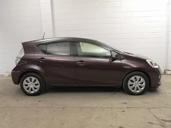 Toyota Aqua 2014 photo 4