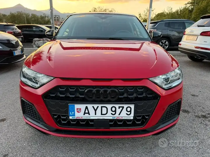 Audi A1 2025 photo 3