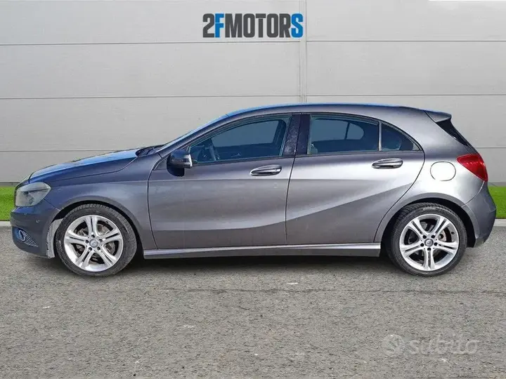 Mercedes-Benz A 180 2012 photo 4