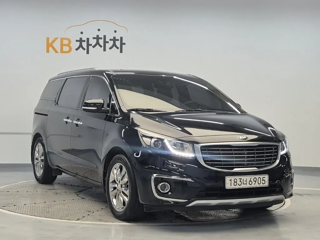 Kia Carnival 2017 photo 4