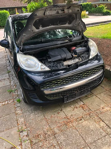 Peugeot 107 2011 photo 2