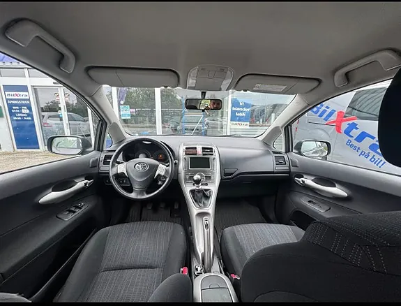 Toyota Auris 2007 photo 4
