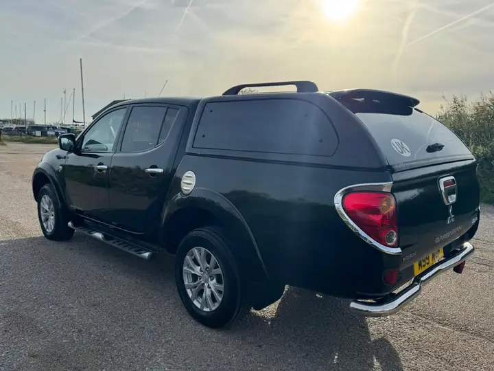Mitsubishi L200 2015 photo 5