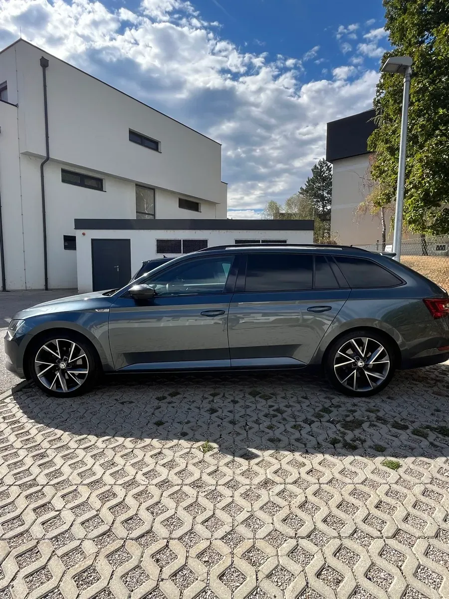 Skoda Superb 2017 photo 2