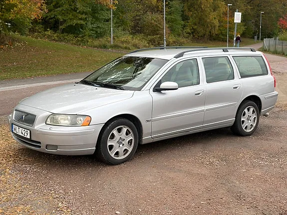 Volvo V70 2005 photo 2