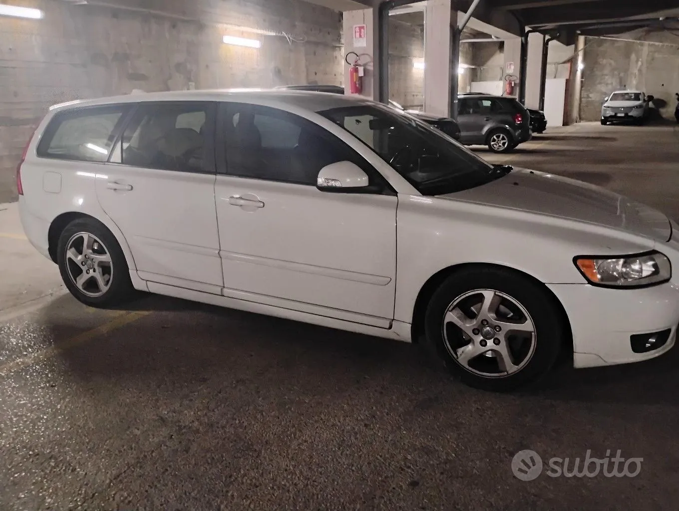 Volvo V50 2012 photo 5