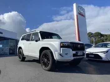Toyota Land Cruiser Prado 2026 photo 2