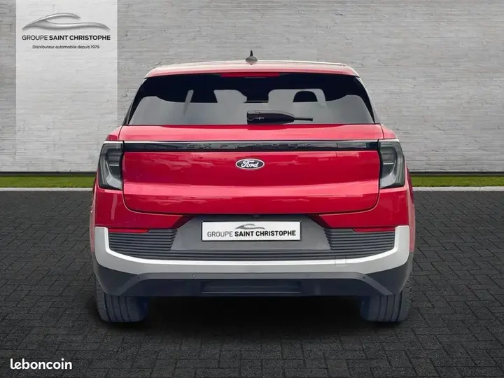 Ford Explorer 2024 photo 4