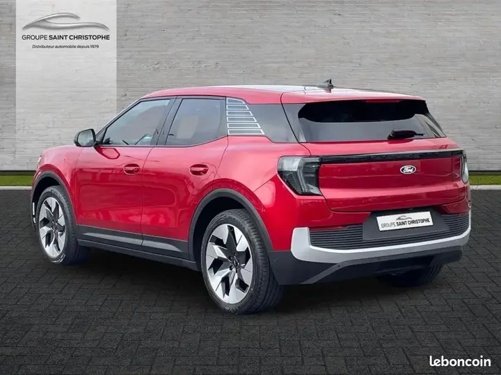 Ford Explorer 2024 photo 3