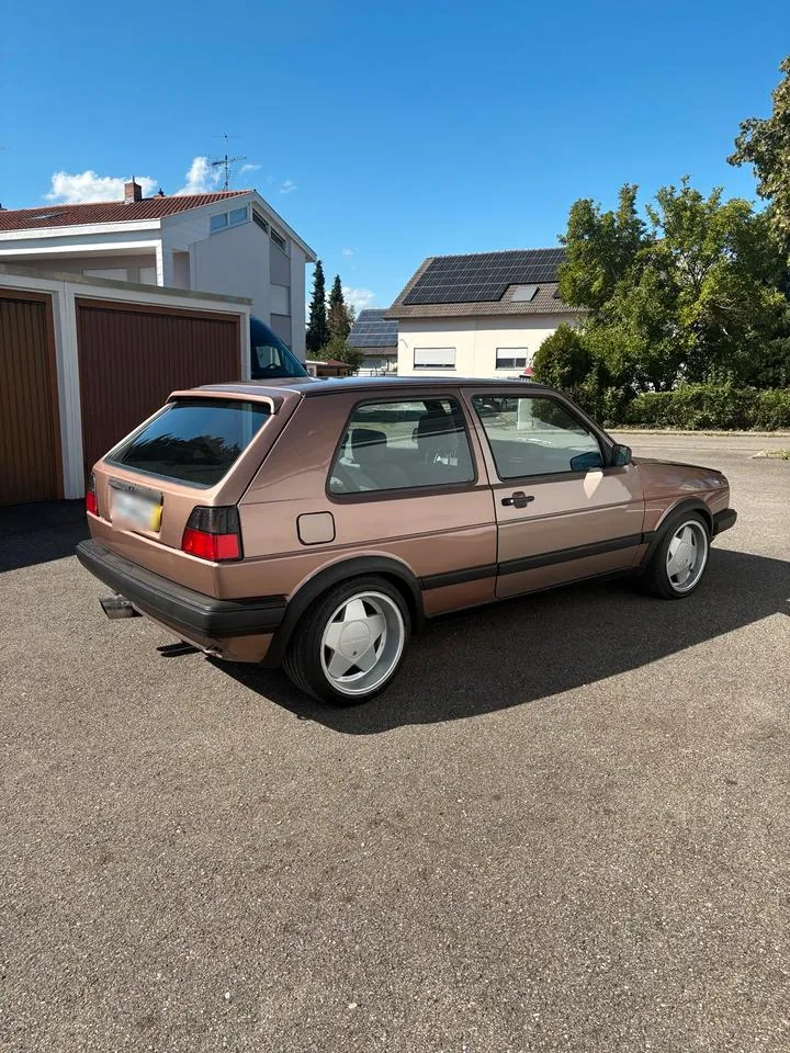 Volkswagen Golf 2