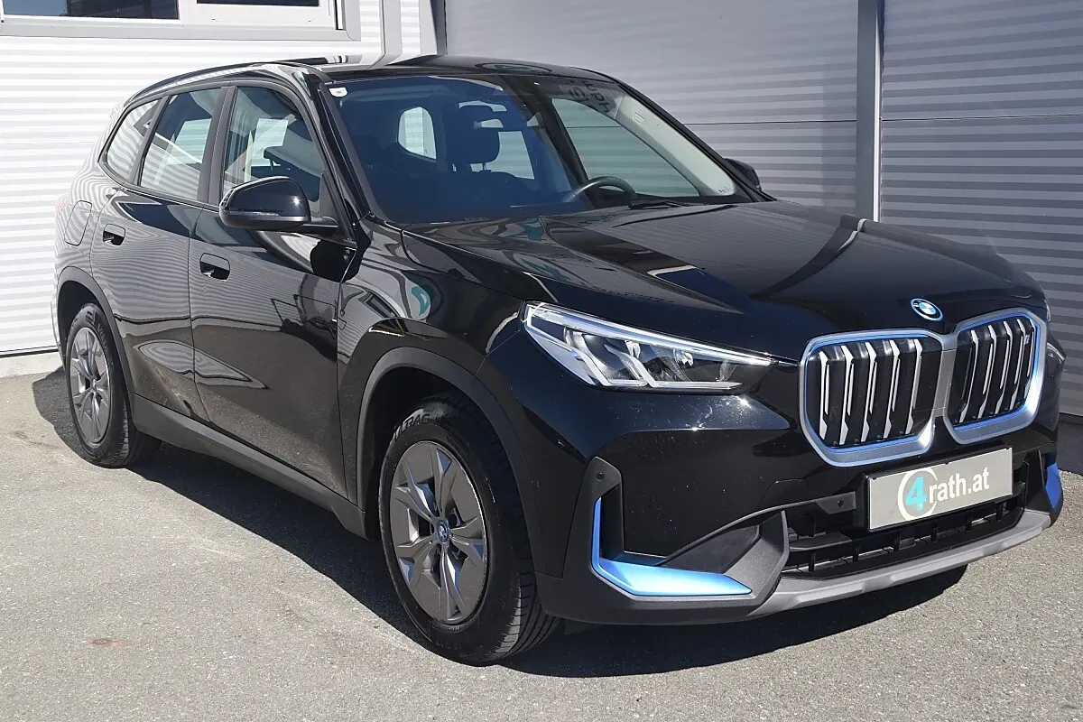 BMW Ix1 2023 photo 2