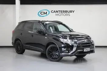 Mitsubishi Outlander 2022 photo 2