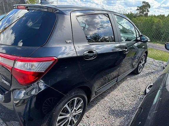 Toyota Yaris 2019 photo 2
