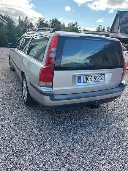 Volvo V70 2004 photo 3