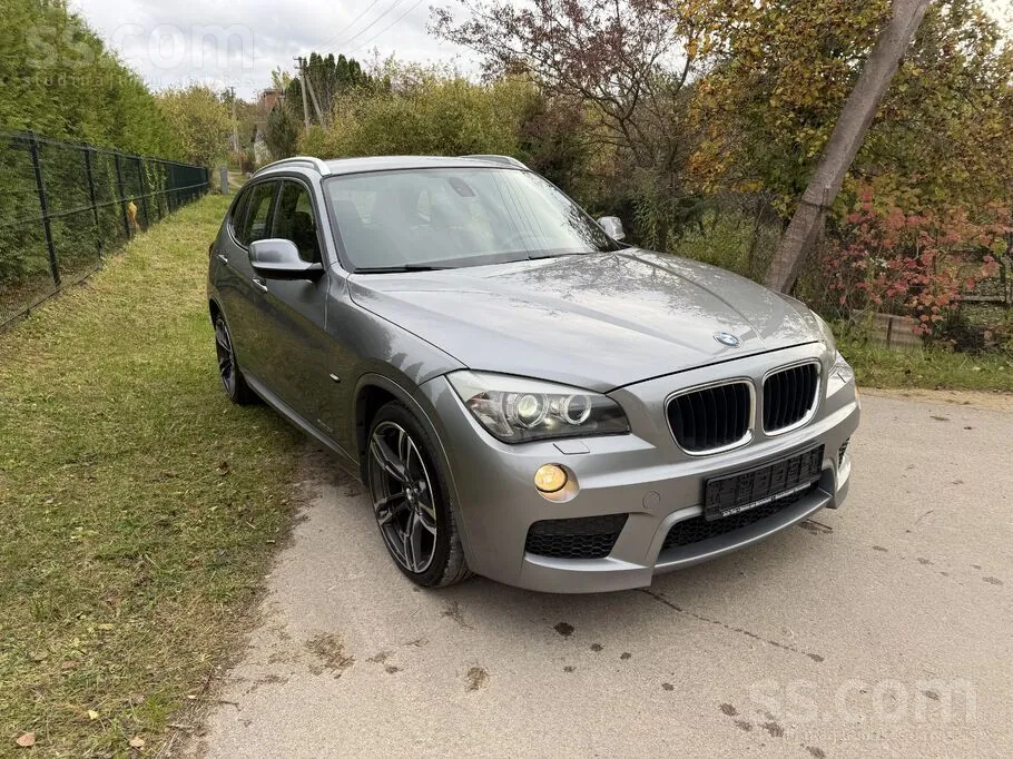 BMW X1 2012 photo 2