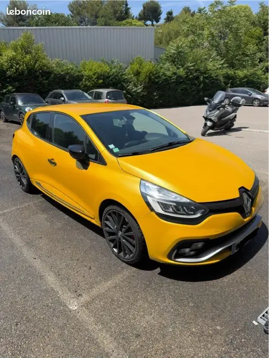 Renault Clio 2018 photo 2