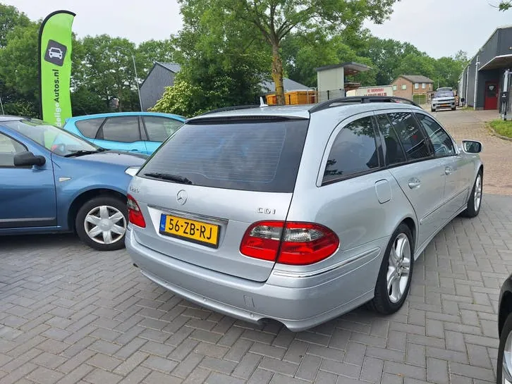 Mercedes-Benz E-Class 2006 photo 3