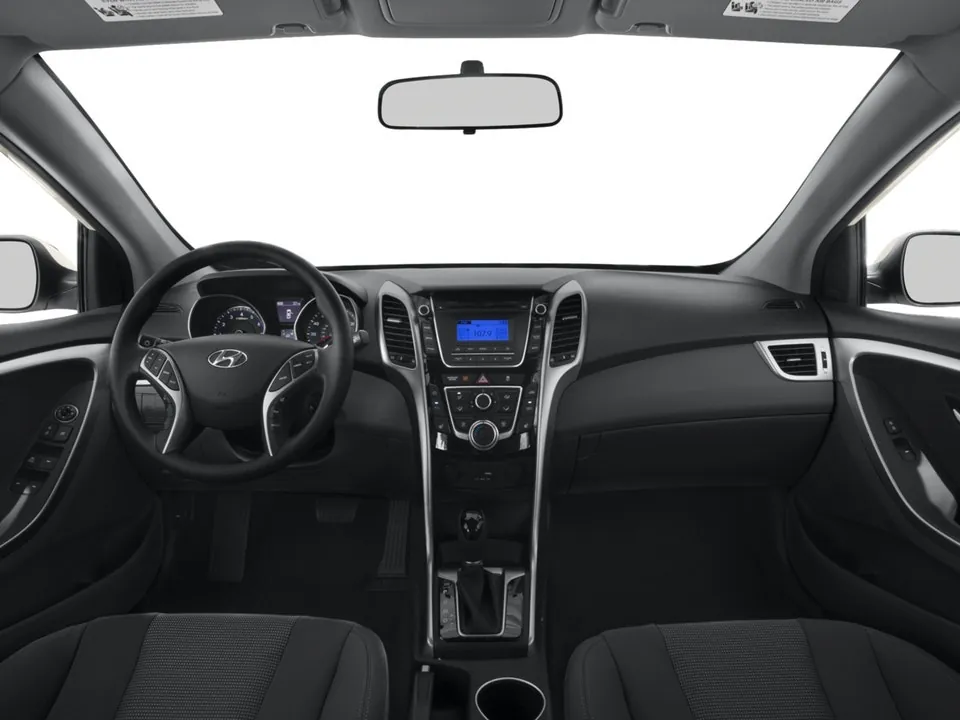Hyundai Elantra Gt 2016 photo 5