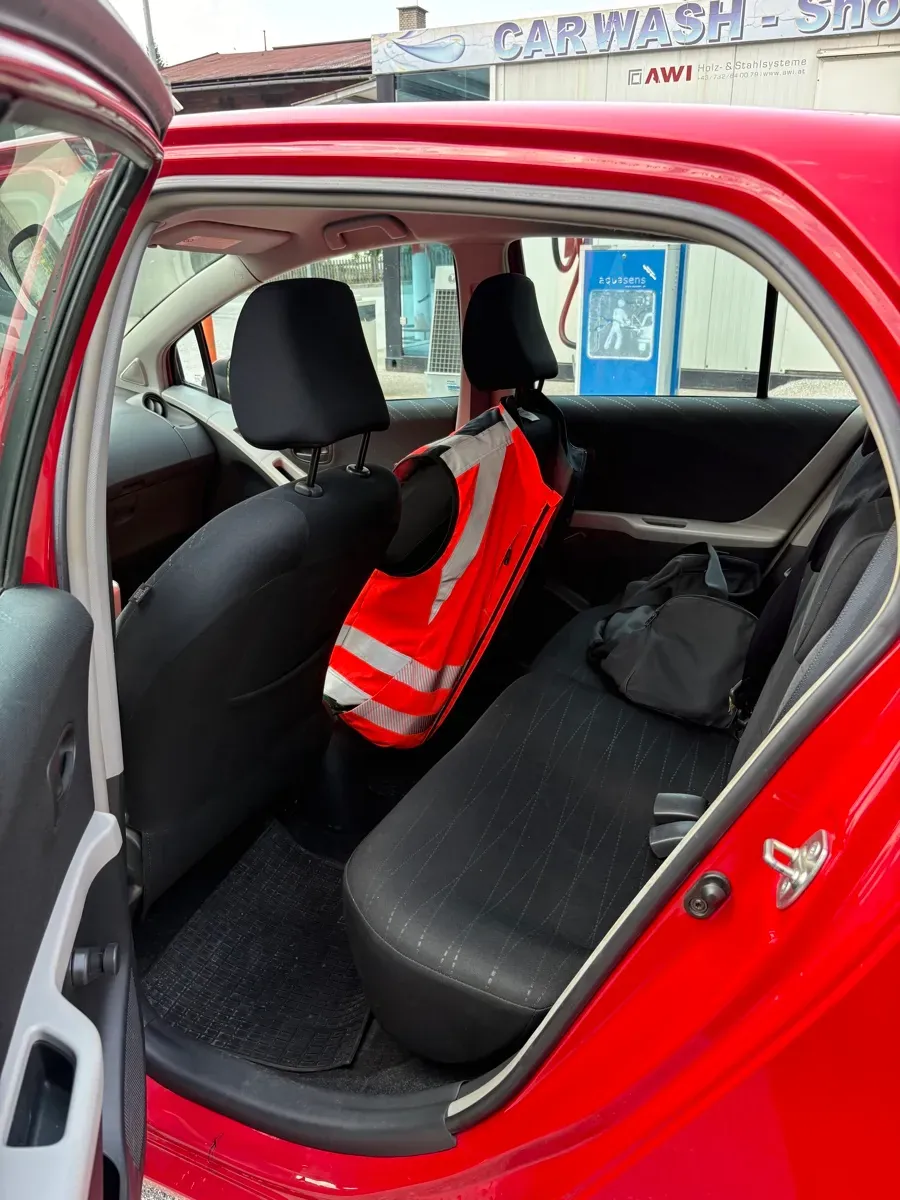 Toyota Yaris 2008 photo 3