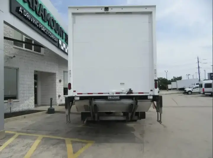 Ford F-750 2025 photo 4