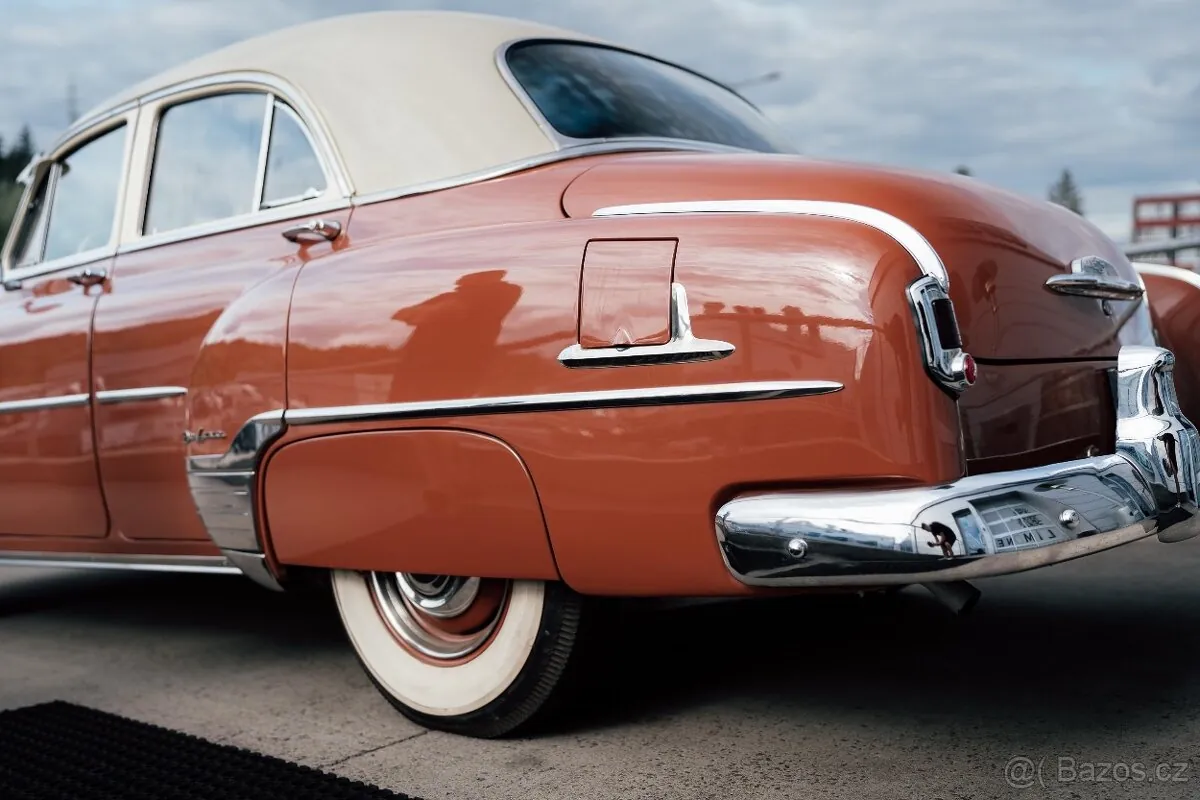 Chevrolet Styleline Deluxe 1952 photo 4