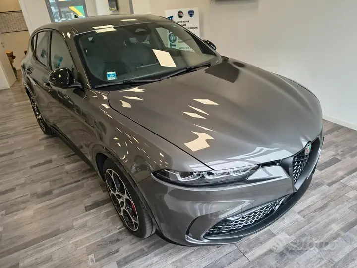 Alfa Romeo Tonale 2025 photo 2