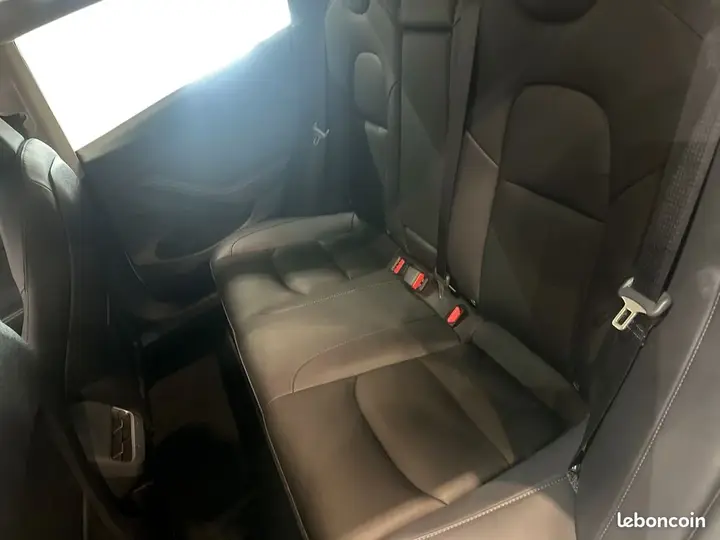 Tesla Model 3 2023 photo 5