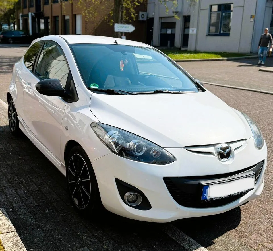 Mazda 2