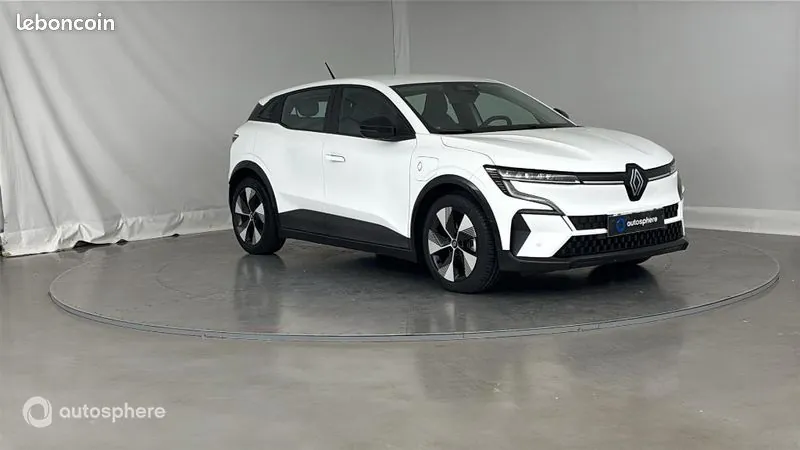 Renault Megane 2023 photo 3