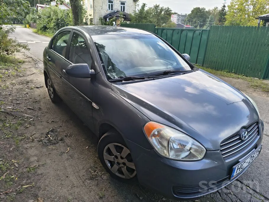 Hyundai Accent