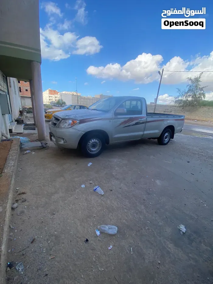 Toyota Hilux 2007 photo 2
