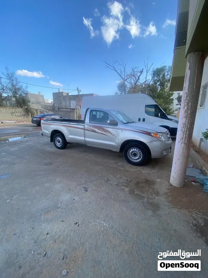Toyota Hilux 2007 photo 3