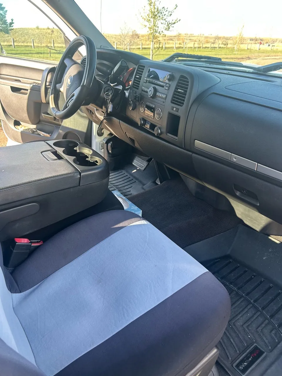 Chevrolet Silverado 2500 2012 photo 3