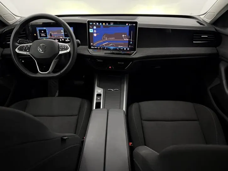 Volkswagen Passat 2025 photo 3