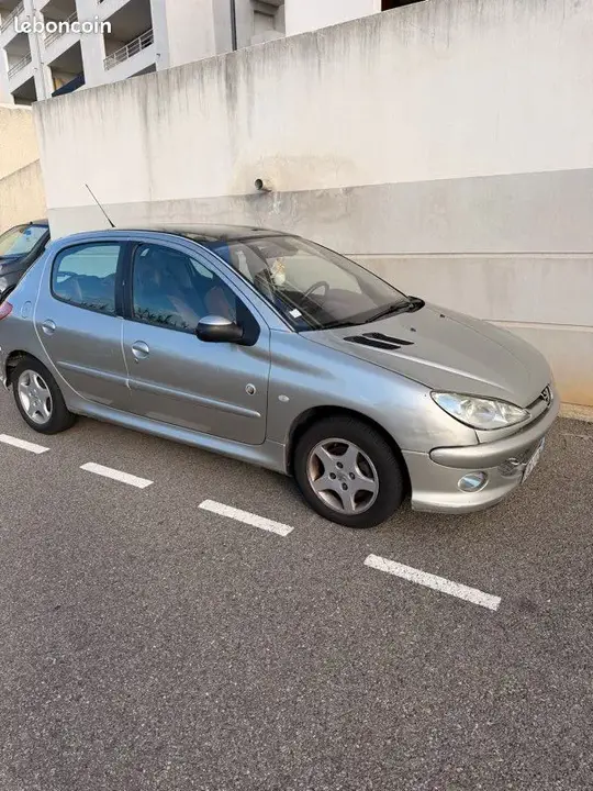 Peugeot 206