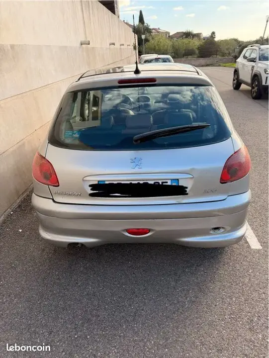 Peugeot 206 2005 photo 3