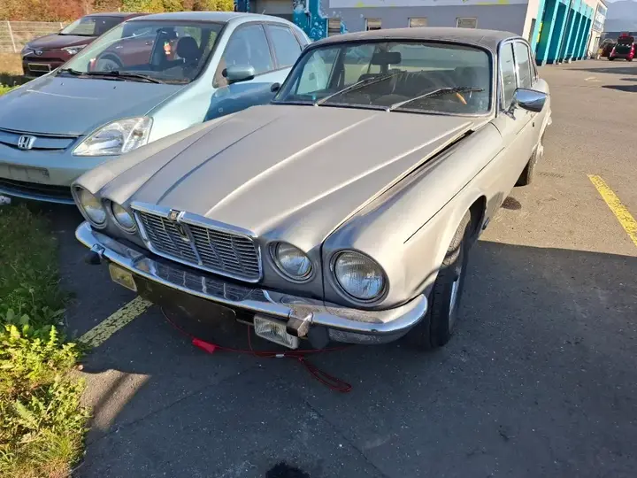 Jaguar Xj