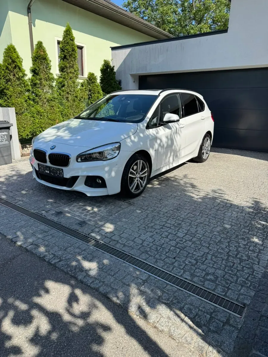 BMW 2 Series 2015 photo 2