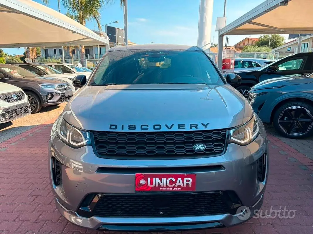 Land Rover Discovery Sport 2021 photo 2