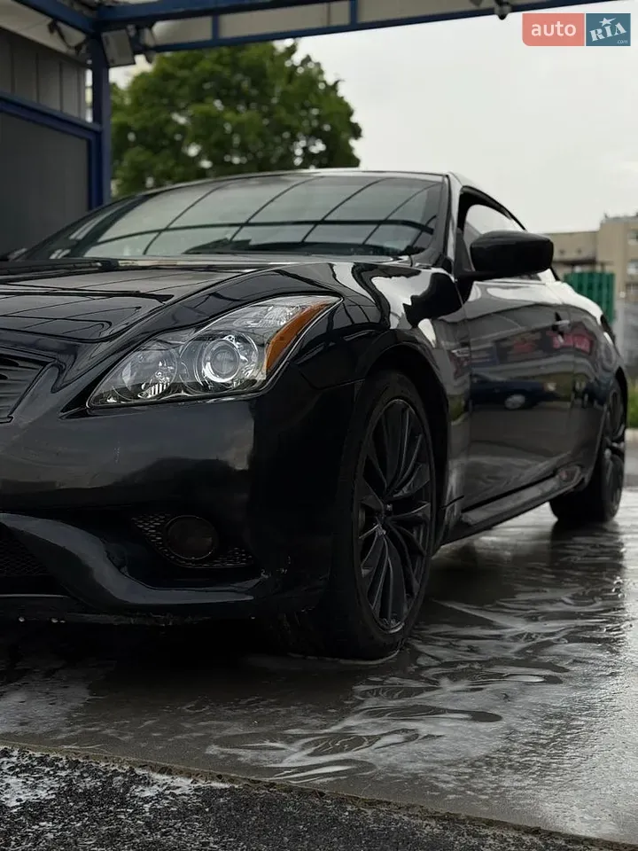 Infiniti G37