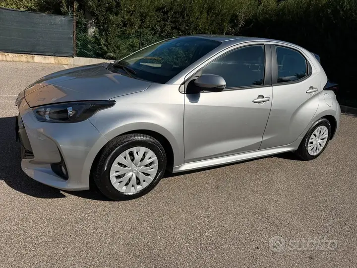 Toyota Yaris 2022 photo 4