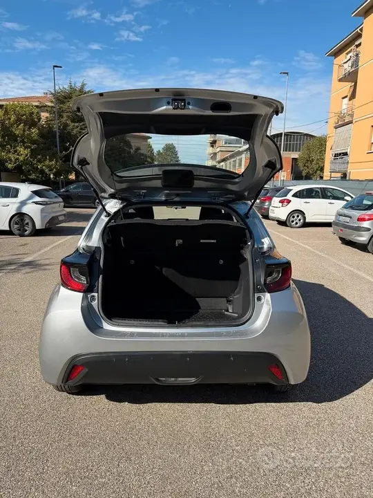 Toyota Yaris 2022 photo 5