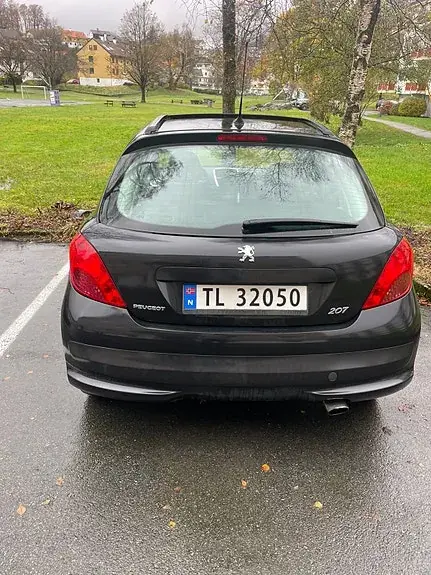 Peugeot 207 2008 photo 3