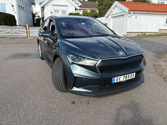 Skoda Enyaq 2022 photo 2
