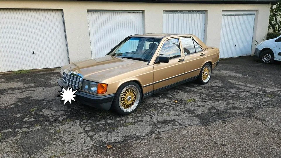 Mercedes-Benz 190E