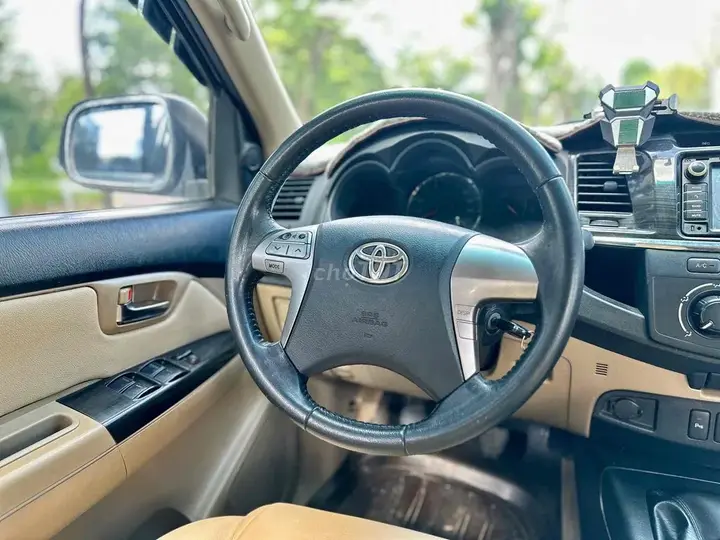 Toyota Fortuner 2014 photo 4