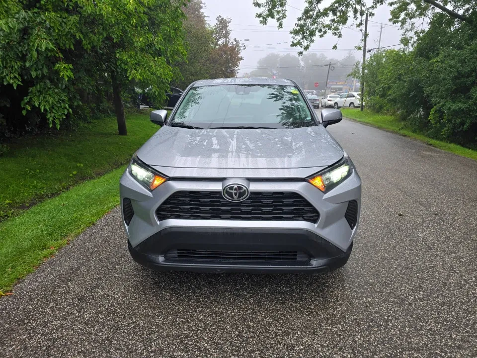 Toyota Rav4 2024 photo 3