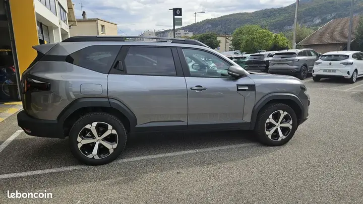 Dacia Bigster 2025 photo 2