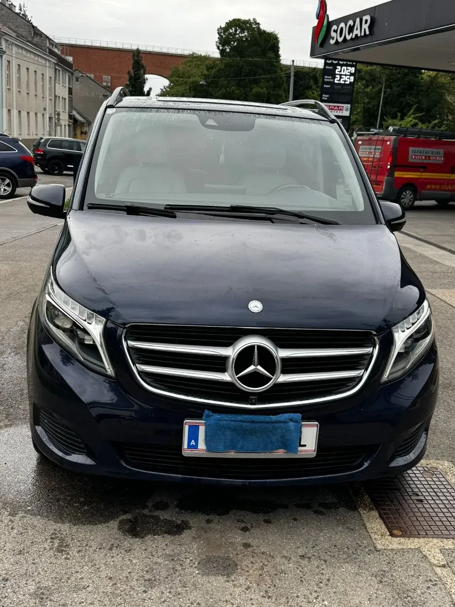 Mercedes-Benz V-Class 2015 photo 2