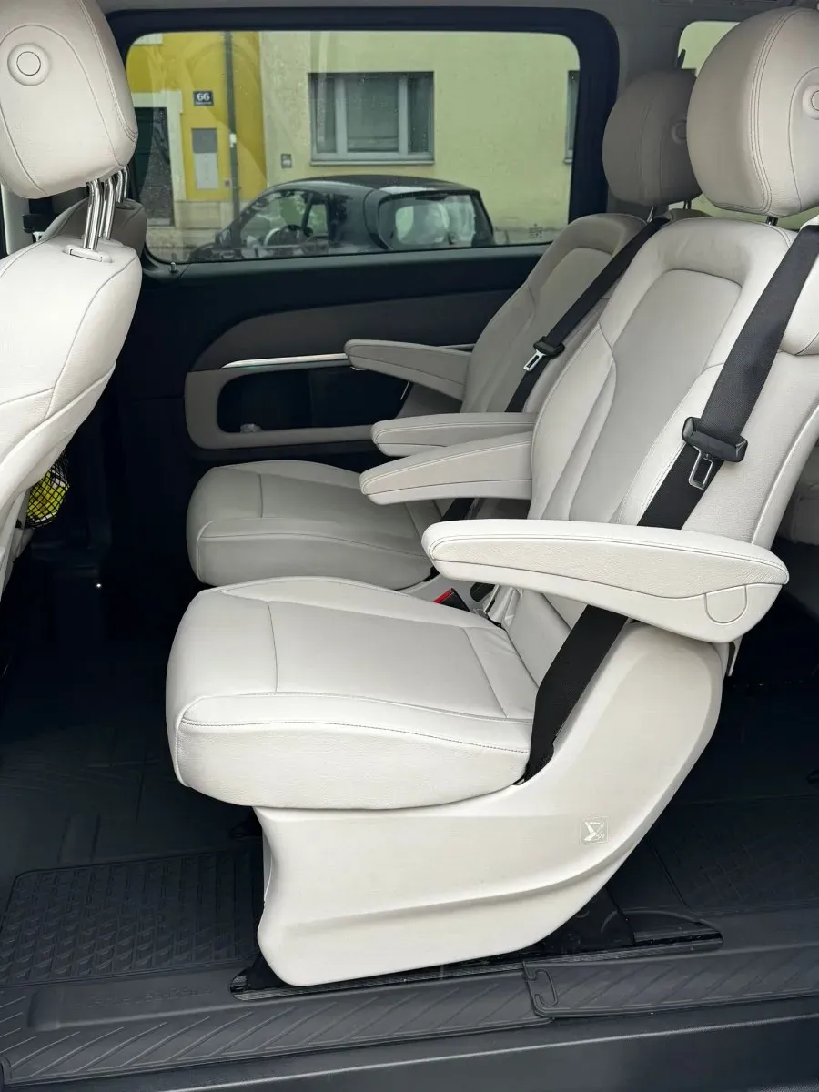 Mercedes-Benz V-Class 2015 photo 3